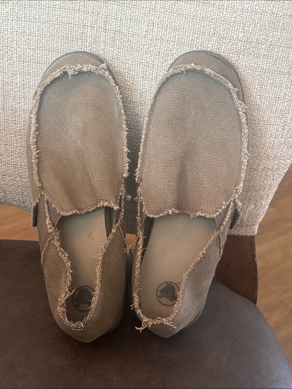 CROCS Men's Frayed Canvas Slip-On Loafers - Men’s Santa Cruz Slip-On Brown